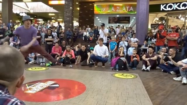 Пацан порвал профи, Битва Брейк-Данс.