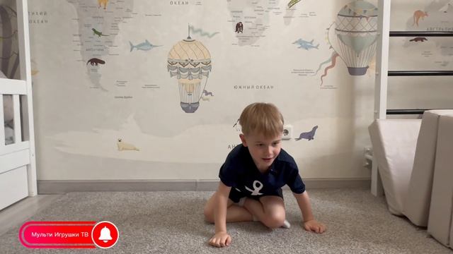 Мультик про шведскую стенку, мат и машинки на пульте управления