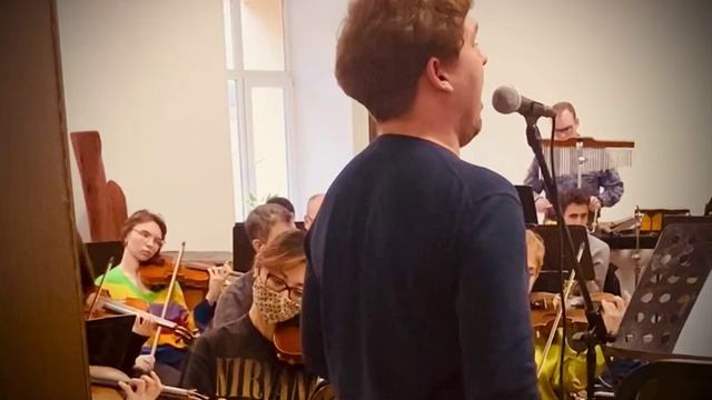 «Родная земля» В.Добрынин 
Поет Сергей Рязанов