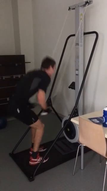 100 метров 17.5 сек SkiErg Concept 2