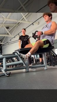 Горизонтальная тяга нейтральным хватом в блоке 85кг*10