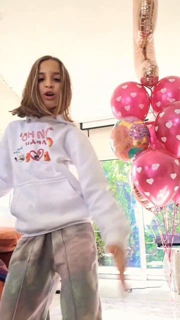 Уто станцевал лучше?