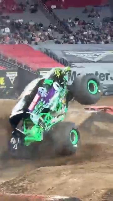 Grave Digger Crazy Save!! #automobile #motorsport #monstertrucks #monstertruck #monsterjam #shorts