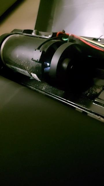 Сгорел двигатель на беговой дорожке #подпишись #бегов?