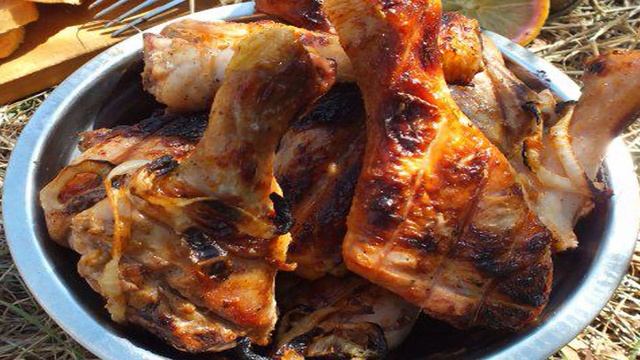 Шашлык из вымоченных куриных голеней