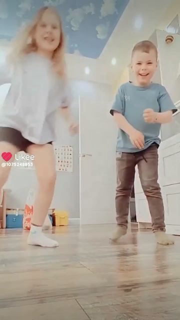 видео из лайка 💋💋💋