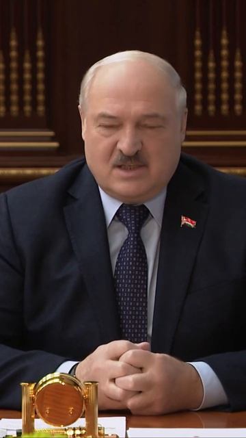Лукашенко зачитал под минус Кровосток - Биография