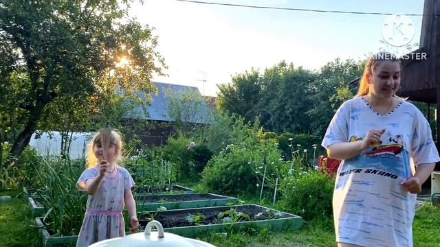 НАСТРОЕНИЕ ОТЛИЧНОЕ👍/ТАНЦУЮТ ВСЕ И ЖДУТ ПОЖРАТЬ С КОСТРА/