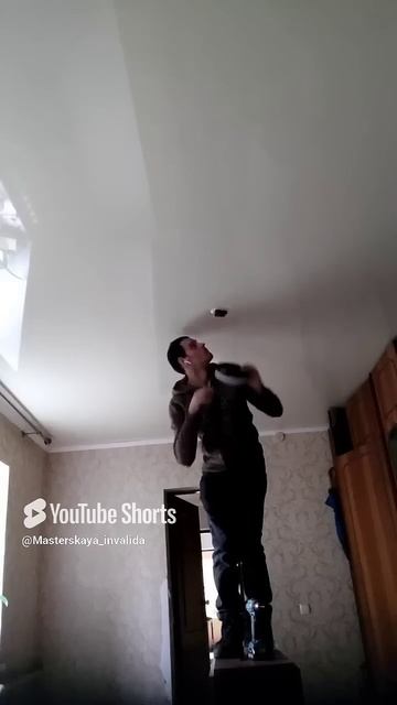 Установка потолочного светильника #инвалидность #music
