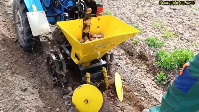 Вы сажаете картошку вручную? Мотоблок сэкономит вам 3 дня работы – вот как!