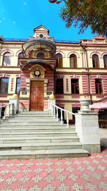 Дом с часами в г.Ессентуки