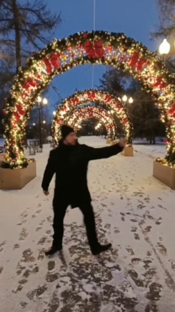 Отрывок из клипа "Нотки признания"