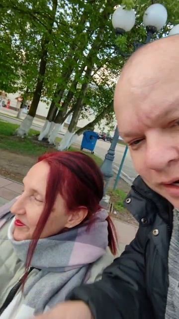 Гуляем с моей завлекалочкой😍