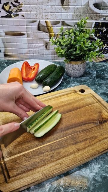 самый простой, но очень вкусный овощной салат #рецепты#готовимподомашнему#вкусно#рецепт