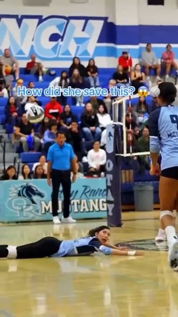 Great pancake! #highschoolsports #highschoolvolleyball #volleyball #highlights  (credit： @maxpreps)