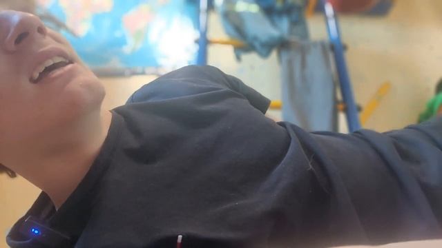 как накачаться дома (с гантелями)