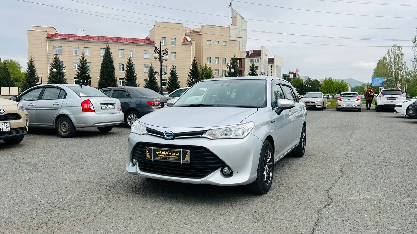 Toyota Corolla Fielder, 2016 год