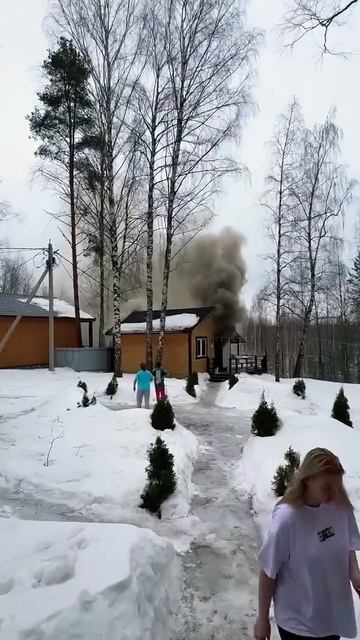 YouTube забанил этот ролик 18+ #shorts #short  #опасность #snow  #пожа
