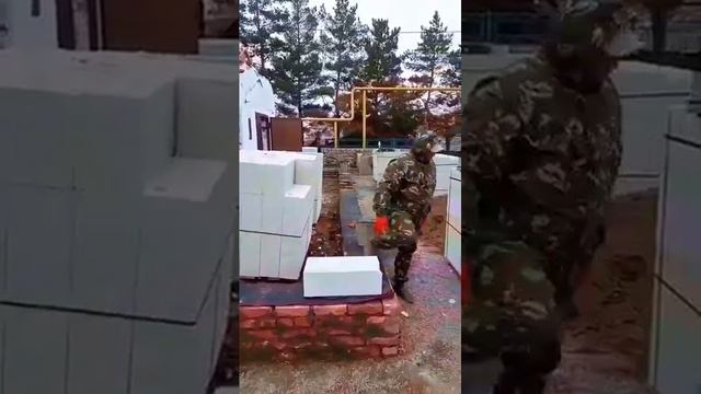 Смонтировали стены пристроя из газобетона привезённого с Костаная!