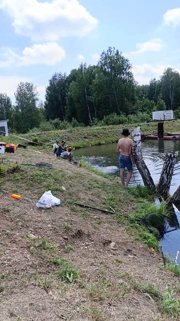 Травмоопасная рыбалка #местный #fishing #рыбалка #кузбасс