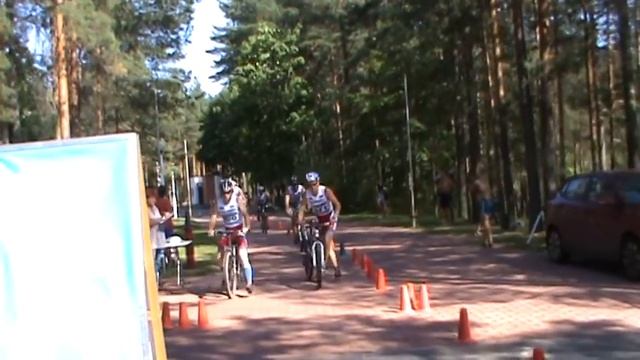 группа в транзит с вело