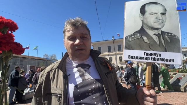 Участники акция "Бессмертный полк" в Енисейске
