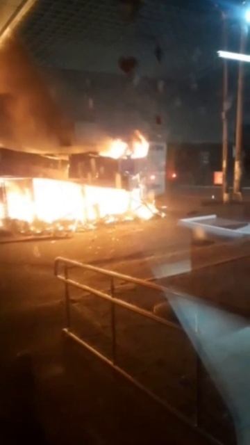 ‼️🇷🇺🔥 Враг атаковал центр города Токмак, горят торговые ряды городского рынка !!!