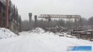 Паг 18 грузят на фуру конец осени видео. Завод ЖБИ.