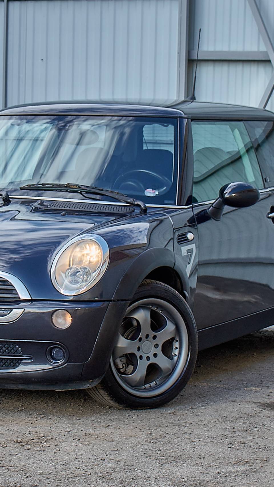 Обзор на Mini One Хетчбэк 1.6 CVT 2005г