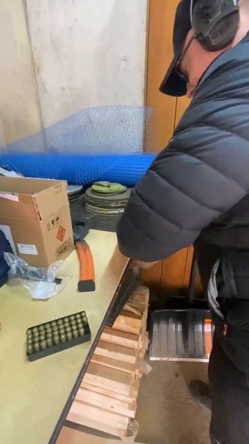 Скоростная зарядка магазинов на 30 патронов