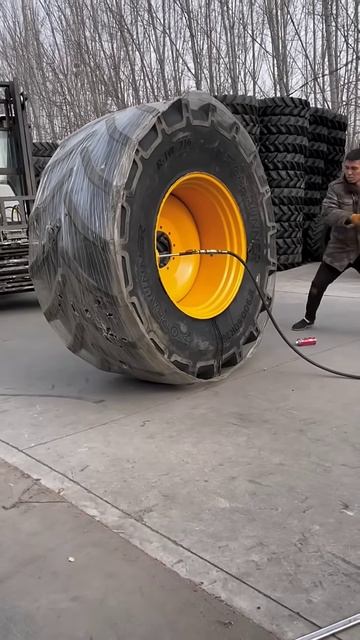 Giant Tyre repaired work #machinary #automobile #automobileengineering