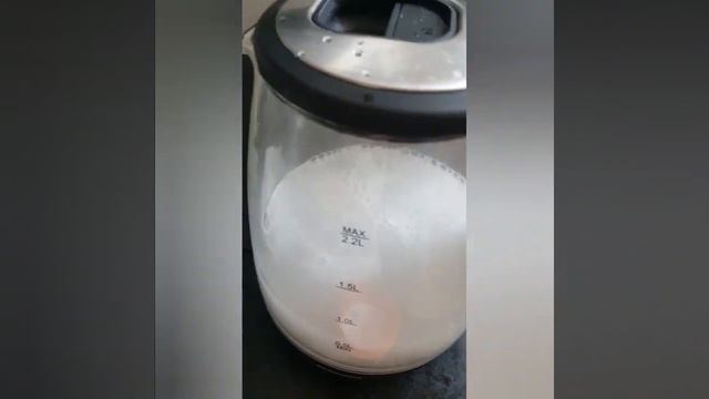 Как быстро почистить чайник