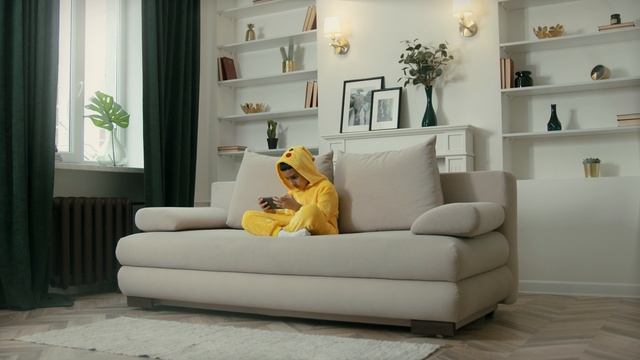 5954836-uhd_3840_2160_25fps