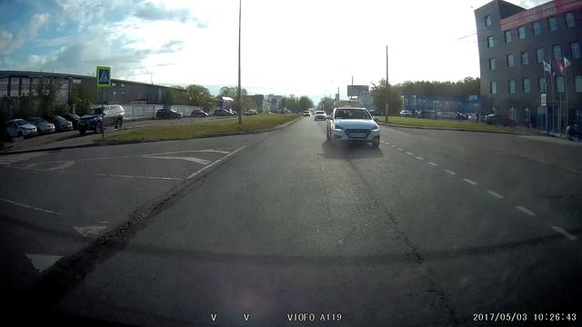 Когда не хватило сил включить указатель поворота заранее или в принципе... 7