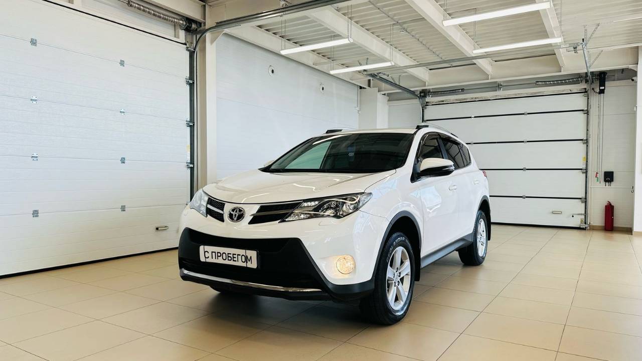 Toyota RAV4, 2013 год