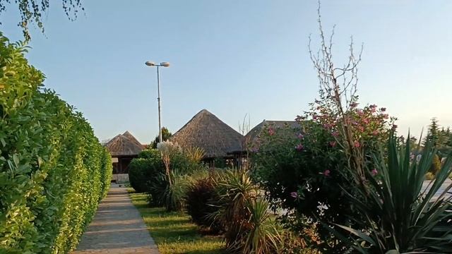Бассейн в S-club, недалеко от поселка Сурчин