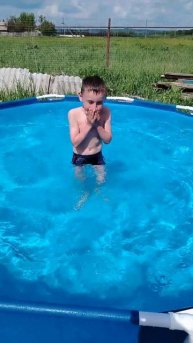 Бассейн, вода почти нагрелось🙂