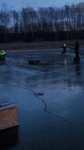 ОТКРЫВАЕМ ЗИМНИЙ СЕЗОН РЫБАЛКИ 🎣  ❄️ #рыбалка #fishing#п?