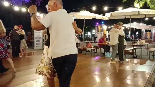 Милонга в Бергамо на Piazzale degli Alpini 19.07.2023