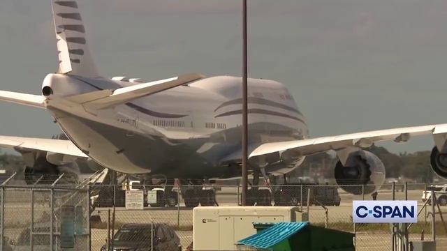 Катар подарил Трампу скромный подарок - роскошный 747