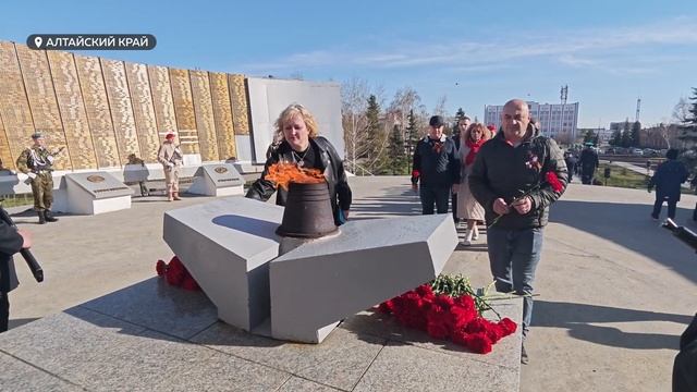 Алтайский край стал частью международной акции "Эстафета Победы" | Специальный репортаж