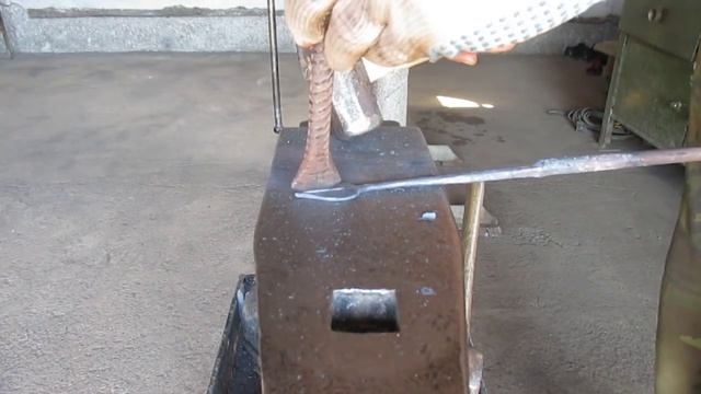 ковка листьев