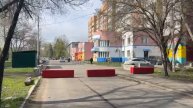 Дорогу, по которой можно выехать на Индустриальную, перекрыли блоками