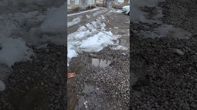 29 апреля 2025 г., 20:16:21
Двор Г. Звезда 73 - Красноармейская 52
VID_20250429_201257735