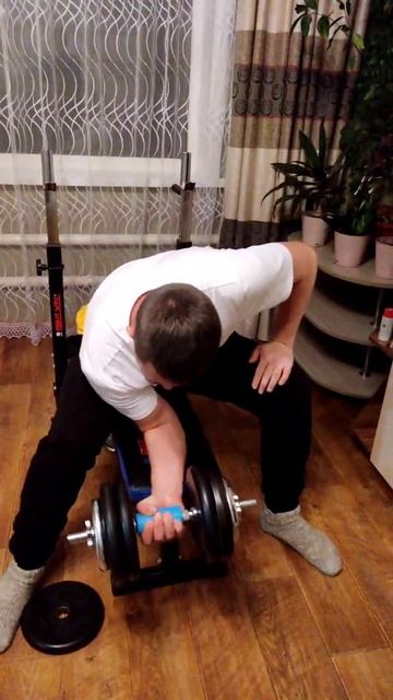 Подъём на кисти 25.5 кг на 3 раза