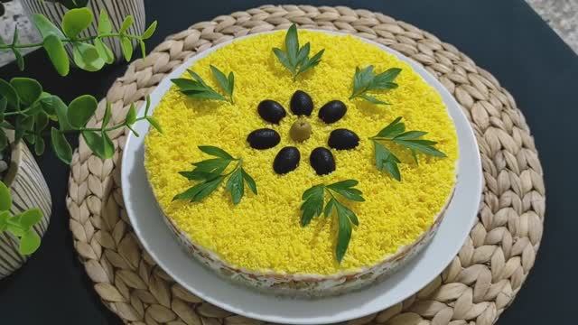 Потрясающе вкусный салат Мимоза с маслинами и тунцом🔥