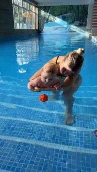 Первое занятие в бассейне #грудничковоеплавание