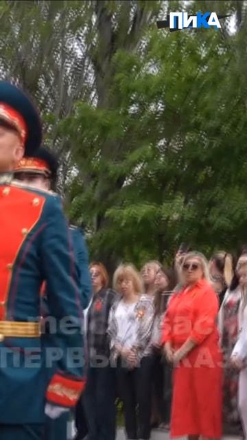 Тронуло до слёз: Вальс Победы в Луганске