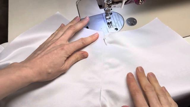 Платье СНЕЖИНКА. Как вшить потайную молнию.