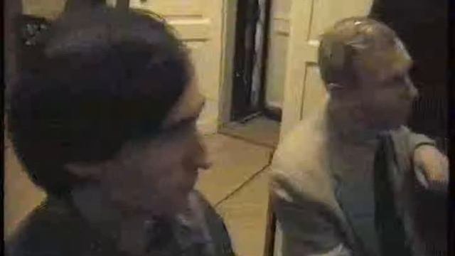 Вручение членских билетов. 1997 г.